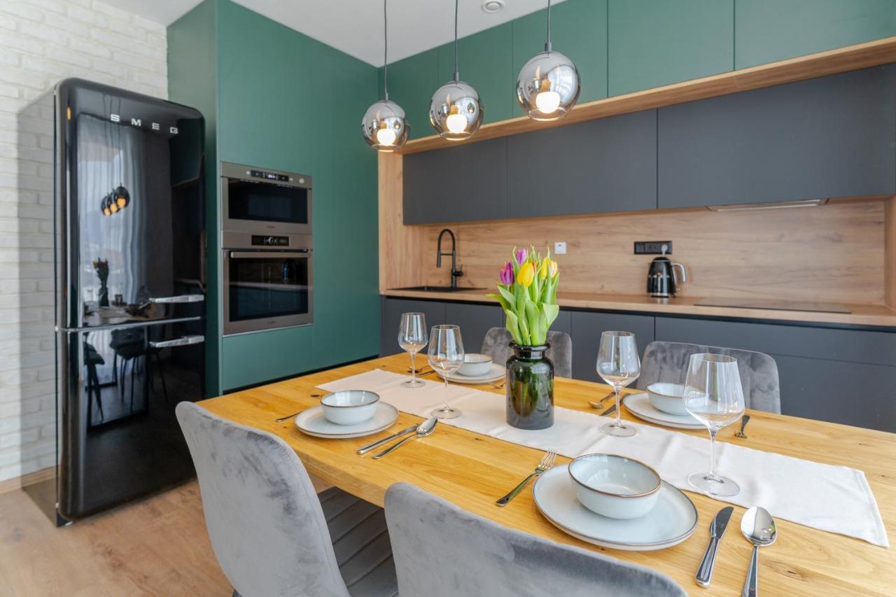 Avocado Apartment Victory Port ลิฟตอฟสกีมิคูลาช ภายนอก รูปภาพ