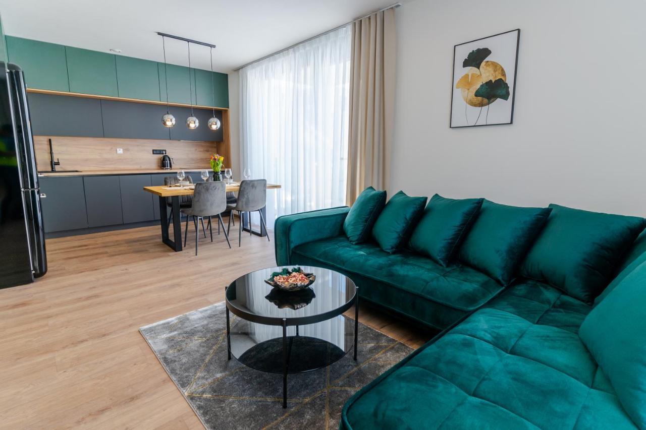 Avocado Apartment Victory Port ลิฟตอฟสกีมิคูลาช ภายนอก รูปภาพ