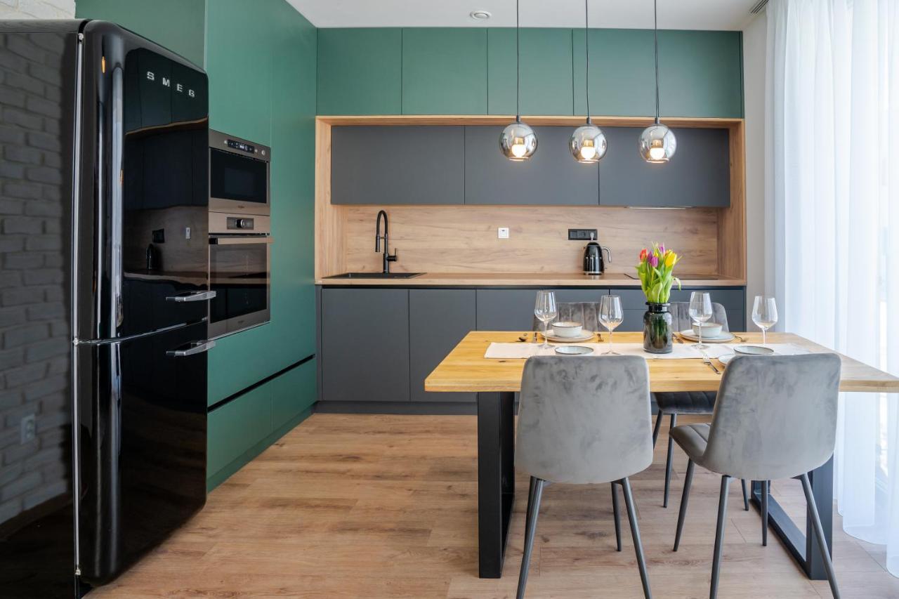 Avocado Apartment Victory Port ลิฟตอฟสกีมิคูลาช ภายนอก รูปภาพ