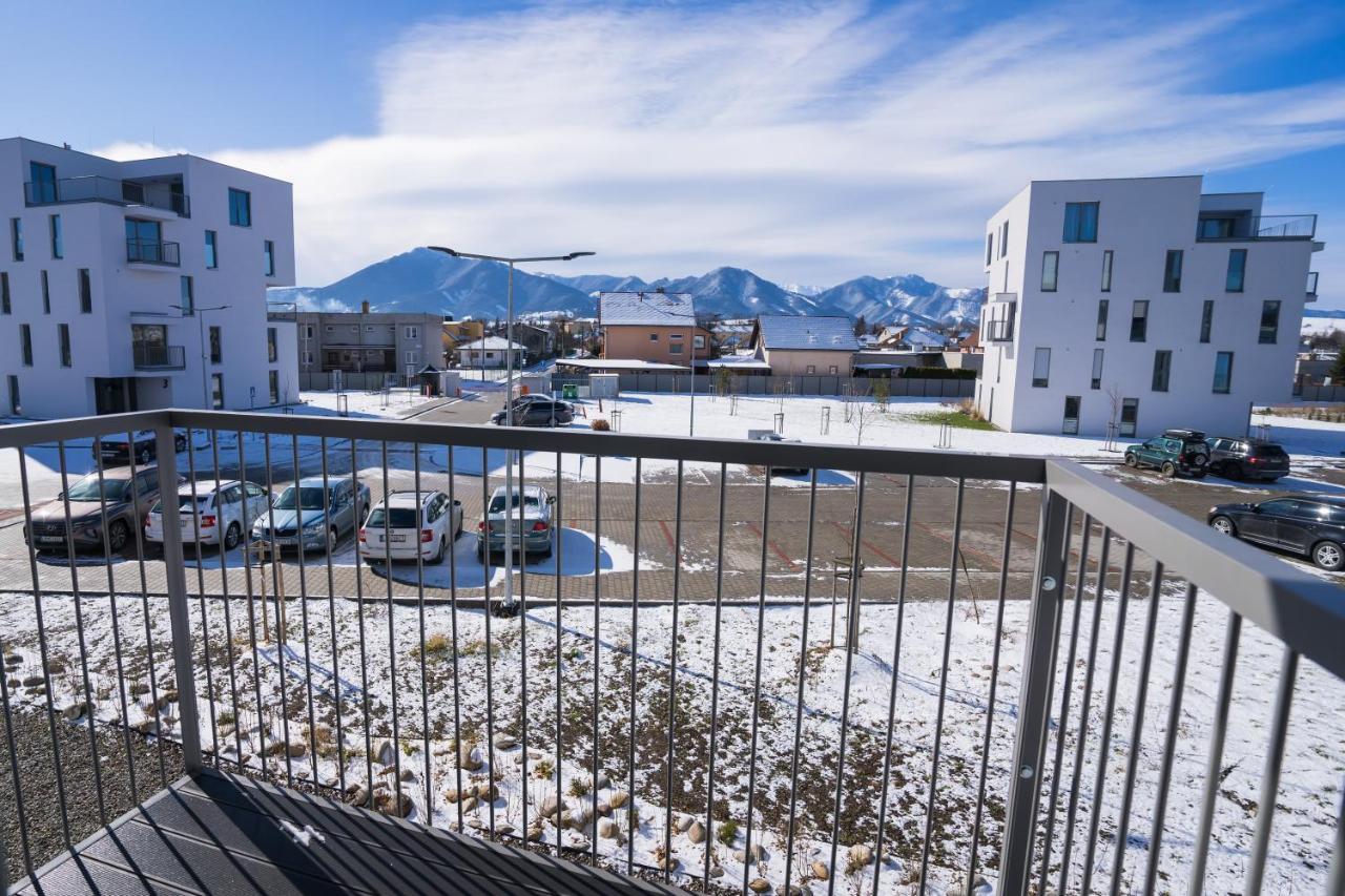 Avocado Apartment Victory Port ลิฟตอฟสกีมิคูลาช ภายนอก รูปภาพ