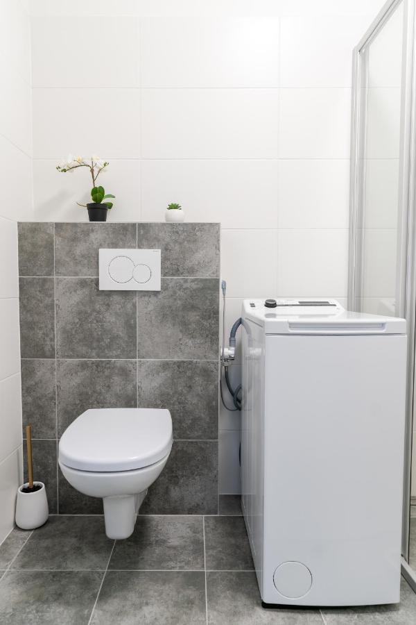 Avocado Apartment Victory Port ลิฟตอฟสกีมิคูลาช ภายนอก รูปภาพ