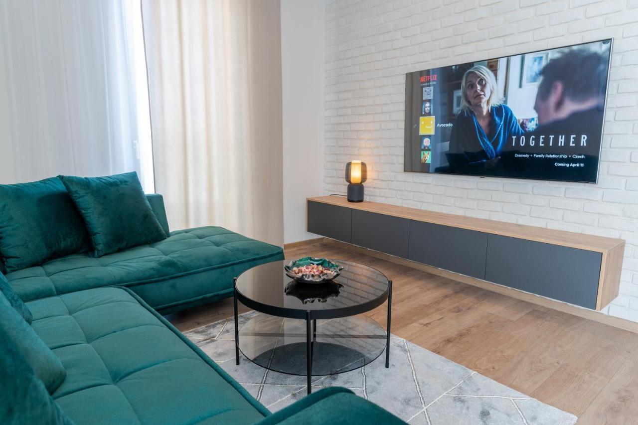 Avocado Apartment Victory Port ลิฟตอฟสกีมิคูลาช ภายนอก รูปภาพ